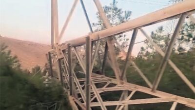 Dicle Elektrik, Eyyübiye ilçesinde destek üniteleri çalınan bir elektrik direğinin
