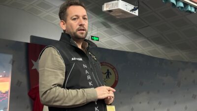 Neriman İbrahim Küçükkurt Konferans Salonu’nda düzenlenen “Bağımlılıkla Mücadele Semineri”, yoğun