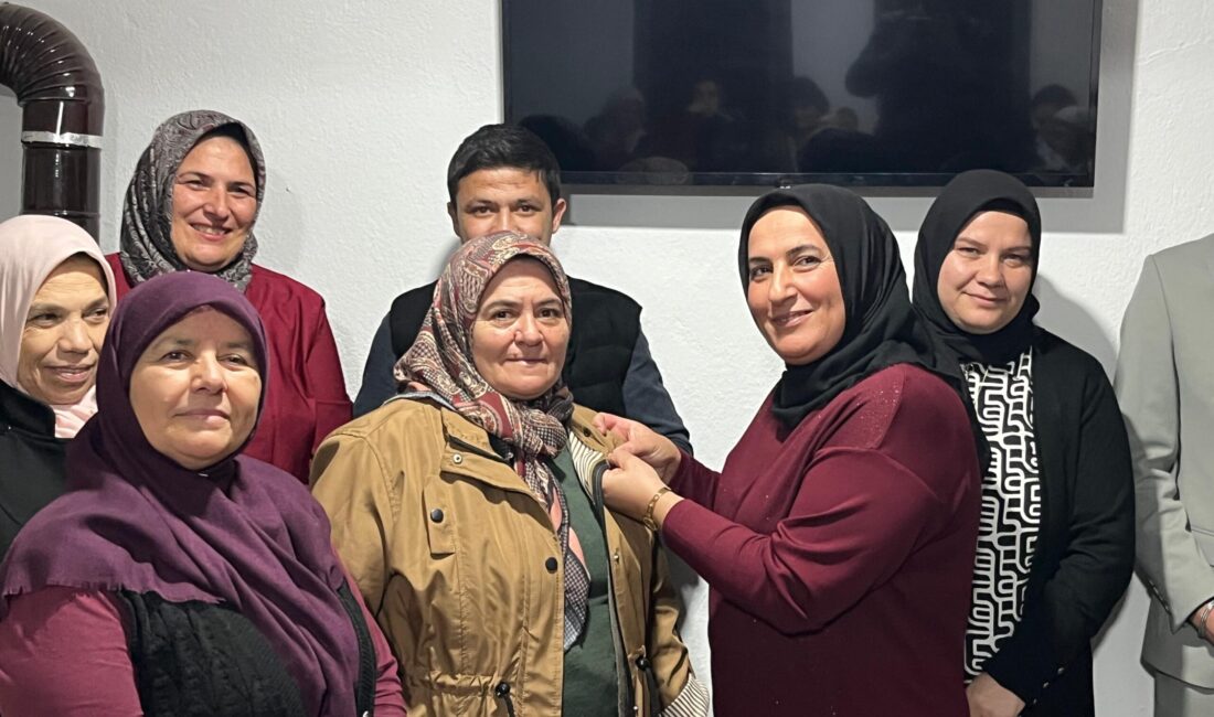 İYİ Parti Çay İlçe Kadın Kolları Başkanı Döndü Şahin, Çay