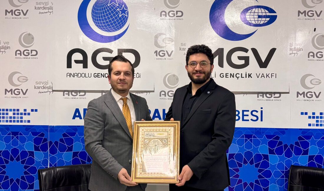 Saadet Partisi İl Başkanı Beytullah Karataş ve beraberindeki yönetim kurulu