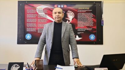 Başkan Demirci, Eğitim-Bir-Sen Şube Başkanı ve Başkan Yardımcısının bazı bürokratik