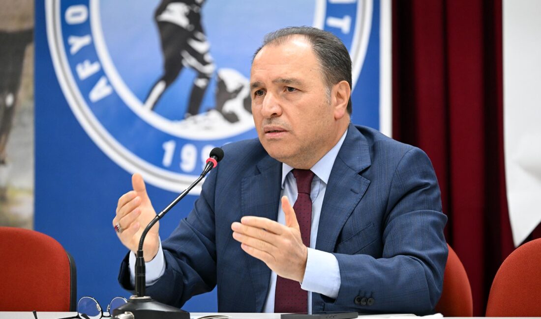 Fen Edebiyat Fakültesi Dekanı Prof. Dr. Hüseyin Koçak’ın açış konuşmasıyla