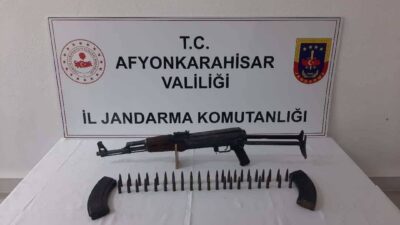Afyonkarahisar İl Jandarma Komutanlığı ekipleri, Dinar ilçesinde yürütülen denetimler kapsamında