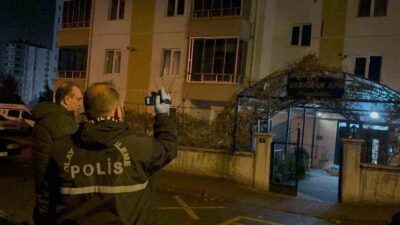 Kayseri’nin Melikgazi ilçesinde Sakarya Mahallesi’ndeki bir apartman dairesinde baba C.D.