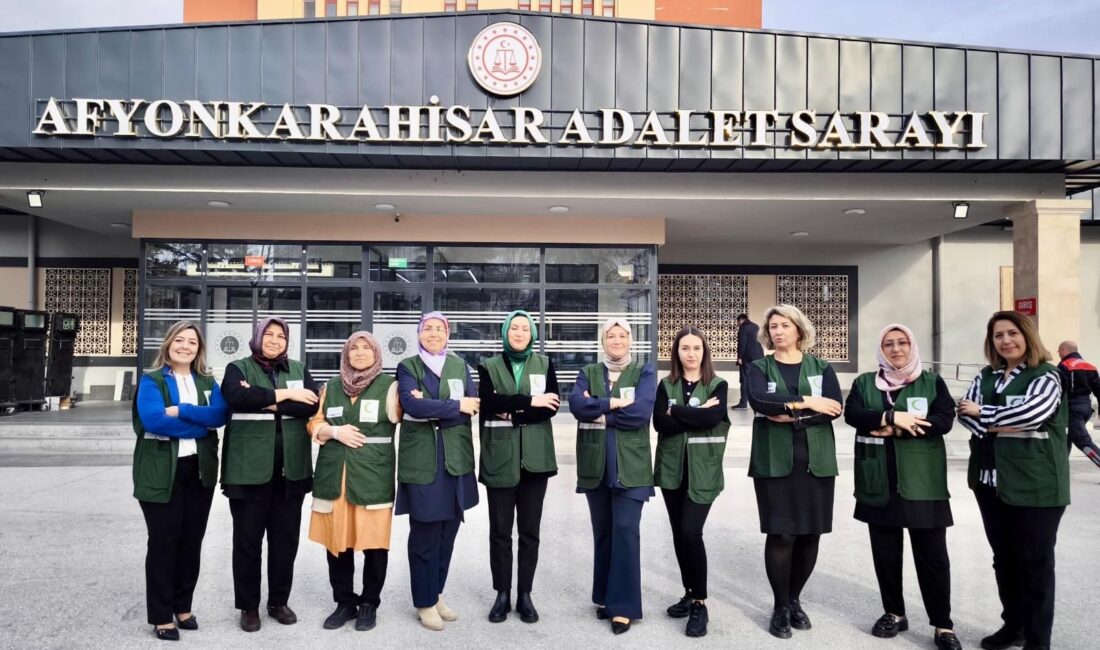 Cezaevinde bulunan aile bireyleriyle görüşmeden önce 2–4 saate kadar bu