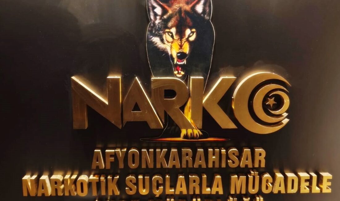 Emniyet güçlerinin gerçekleştirdiği aramalarda; peçeteye emdirilmiş halde uyuşturucu madde, 4,04