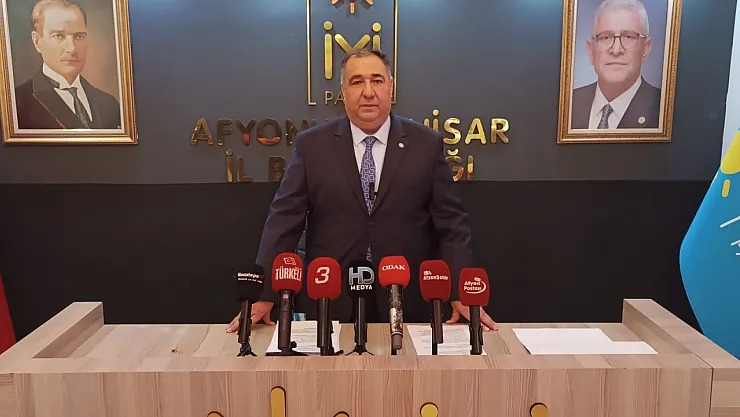 Muhammet Mısırlıoğlu, “Bugün, Gazi Mustafa Kemal Atatürk’ün önderliğinde Türk kadınına