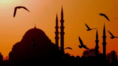 Hicri ve Miladi takvim arasındaki gün farkı nedeniyle, yaklaşık 33