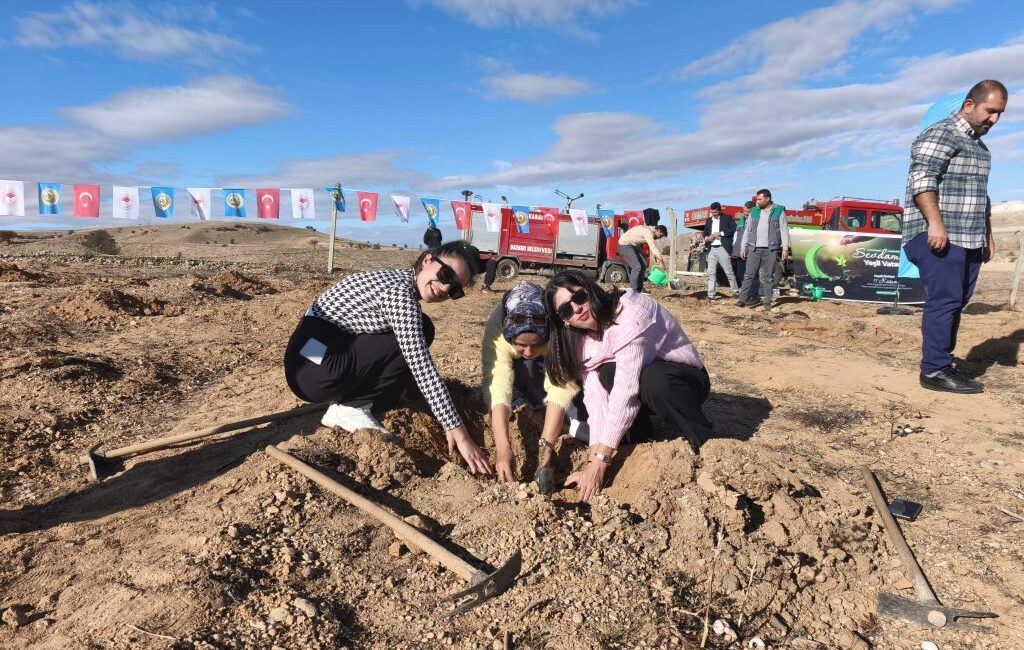 Top Tepesi Çamlık Mahallesi’nde düzenlenen etkinliğe Dazkırı MYO Müdürü Prof.
