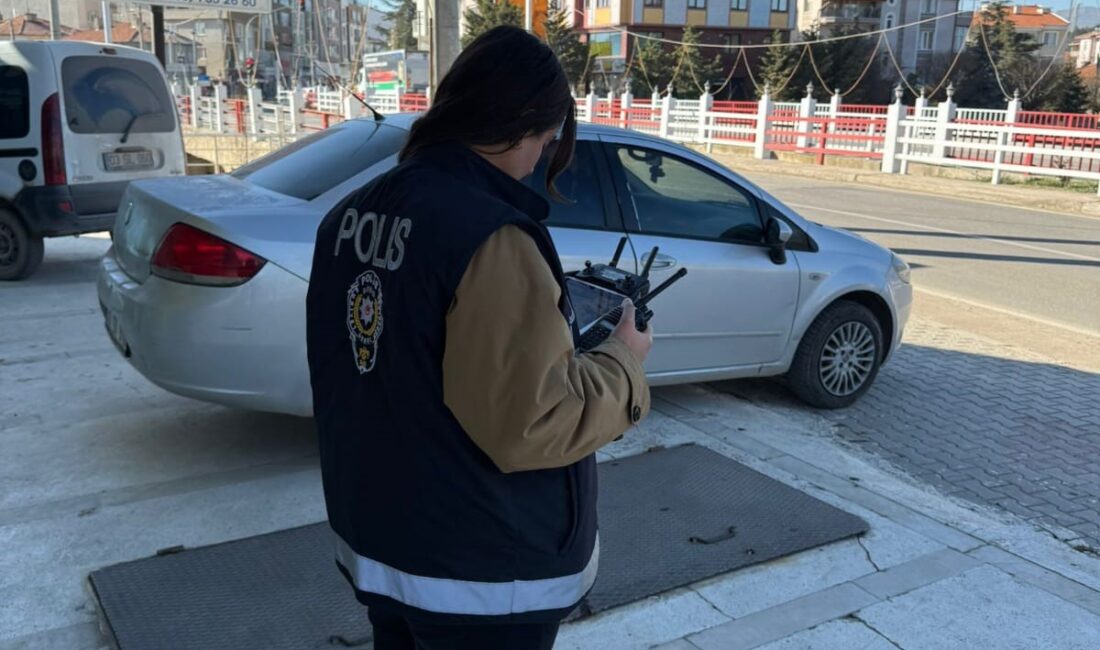 Şuhut İlçe Emniyet Müdürlüğü’ne bağlı trafik ekiplerince yapılan denetimlerde, trafik