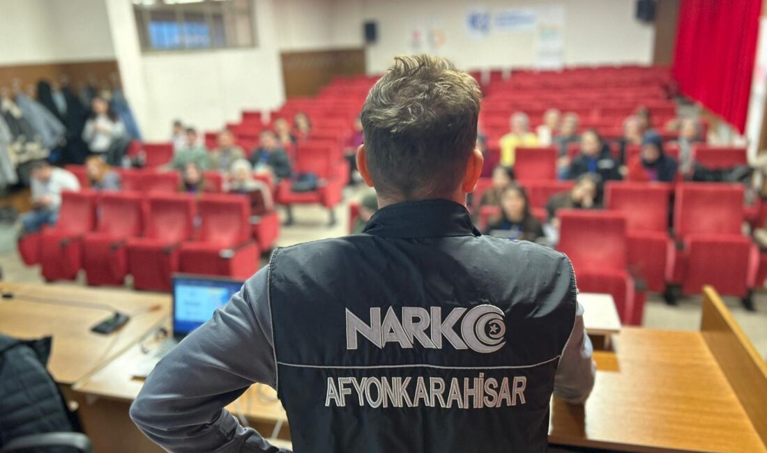 Eğitim programında, uyuşturucu madde kullanımı ve bağımlılığın birey ve toplum