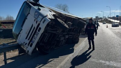 Kaza, Kızılören Kavşağında meydana geldi. Edinilen bilgilere göre, 07 AUY