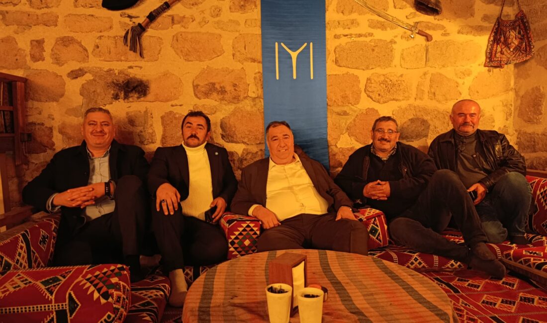 Tarihi Döğer Kervansaray’da gerçekleştirilen buluşmada, partililer ve bölge halkı ile