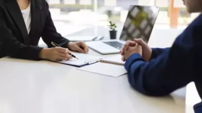 Olay, İspanya’da bir ofiste yaşandı. Mesai başlangıç saati 07.30 olan