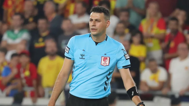 Fenerbahçe, Süper Lig’in 14. haftasında bugün Galatasaray ile karşı karşıya