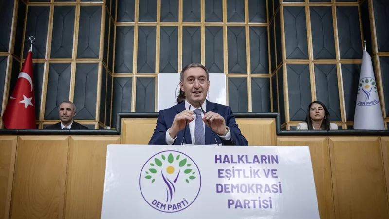Bakırhan, Milli Dayanışma, Kardeşlik ve Demokrasi Komisyonu’nun Abdullah Öcalan ile