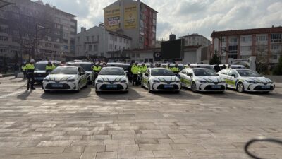 Zafer Meydanı’nda düzenlenen törende konuşan Kütahya Valisi Musa Işın, Türkiye