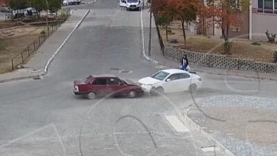 Kaza; Mehmet Akif Ersoy Mahallesi Bekdik TOKİ blokları yakınlarında gerçekleşti.