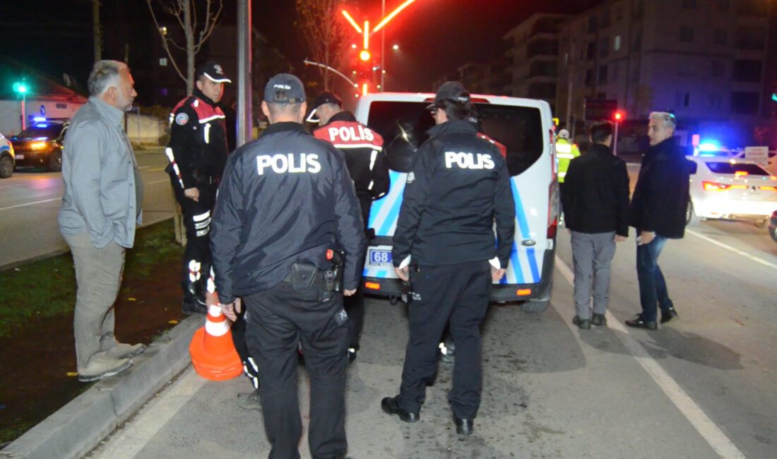 Aksaray’da gece saatlerinde polis ekipleri Paşacık Mahallesi’nde şüphe üzerine bir