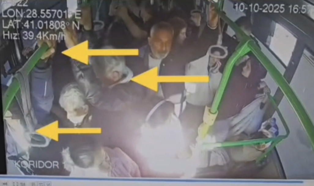 Büyükçekmece Fatih Mahallesi’nden Tepekent güzergahında ilerleyen bir İETT otobüsünde, yolcu