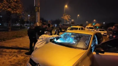 İhbarın ardından olay yerine çok sayıda polis, sağlık ve itfaiye