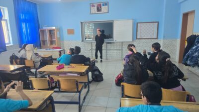 Merkez, hazırlanan “Ortaokul Öğrencilerine Yönelik Şiddeti Azaltma Psikoeğitim Programı” ile