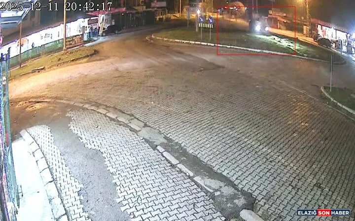 Kaza, Elazığ-Bingöl karayolu üzerindeki Yolçatı kavşağında gerçekleşti. Edinilen bilgilere göre,