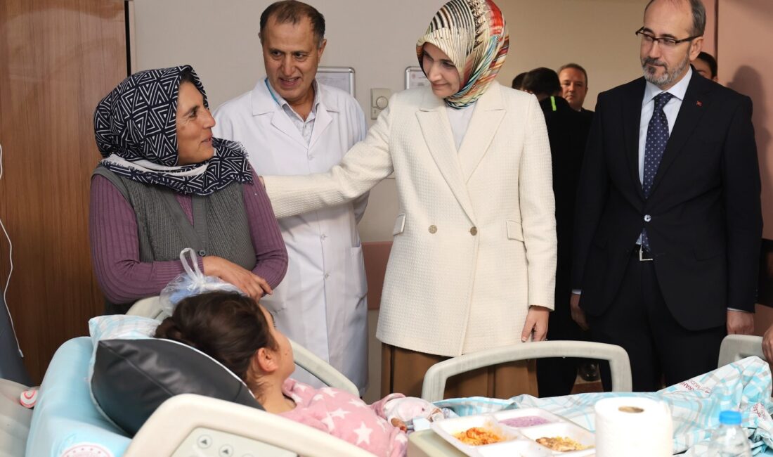 BOLVADİN’DE 18 ÖĞRENCİ YARALANMIŞTI Sabah saatlerinde Bolvadin ilçesi girişinde yaşanan