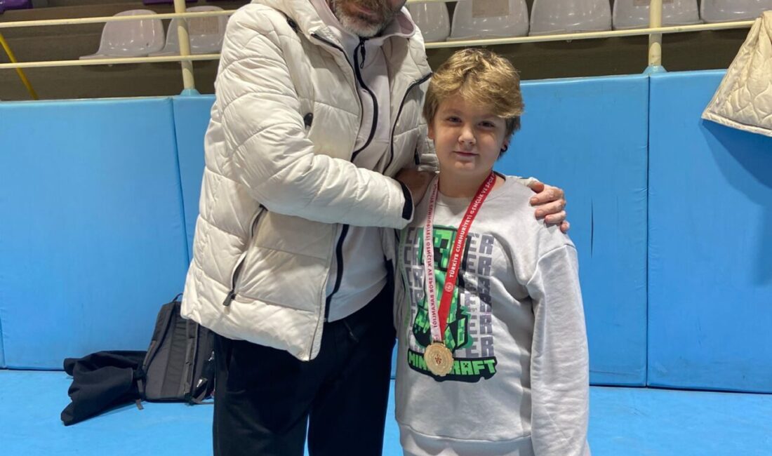 AFYONKARAHİSAR (AA) – Afyonkarahisar'da küçükler ve yıldızlar satranç il birinciliği