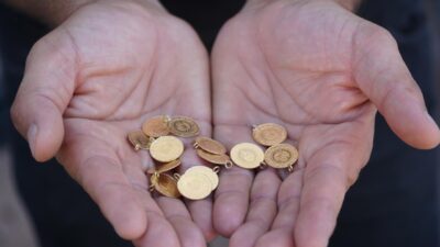 Altın fiyatları, ABD Merkez Bankası’nın bu ayın sonlarında faiz indirimi