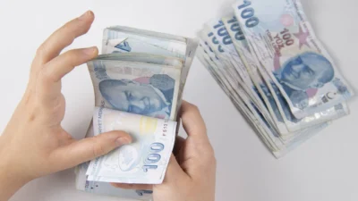 Türkiye’de doğrudan yaklaşık 7,5 milyon çalışanı ve dolaylı olarak toplumun