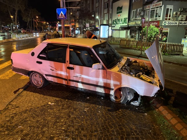 Olay, Edirne’de yaya geçidine yaklaşıldığı sırada meydana geldi. B.T. idaresindeki
