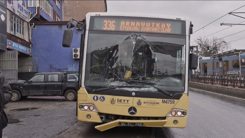 Olay, dün saat 15.00 sıralarında Sultangazi’de Eski Edirne Asfaltı Mescid-i