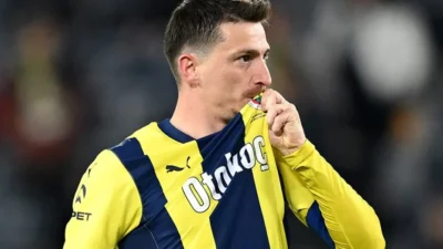 Türkiye Futbol Federasyonu’nun (TFF) açıklamasına göre, PFDK, Fenerbahçe-Galatasaray derbisinde yaşananlar