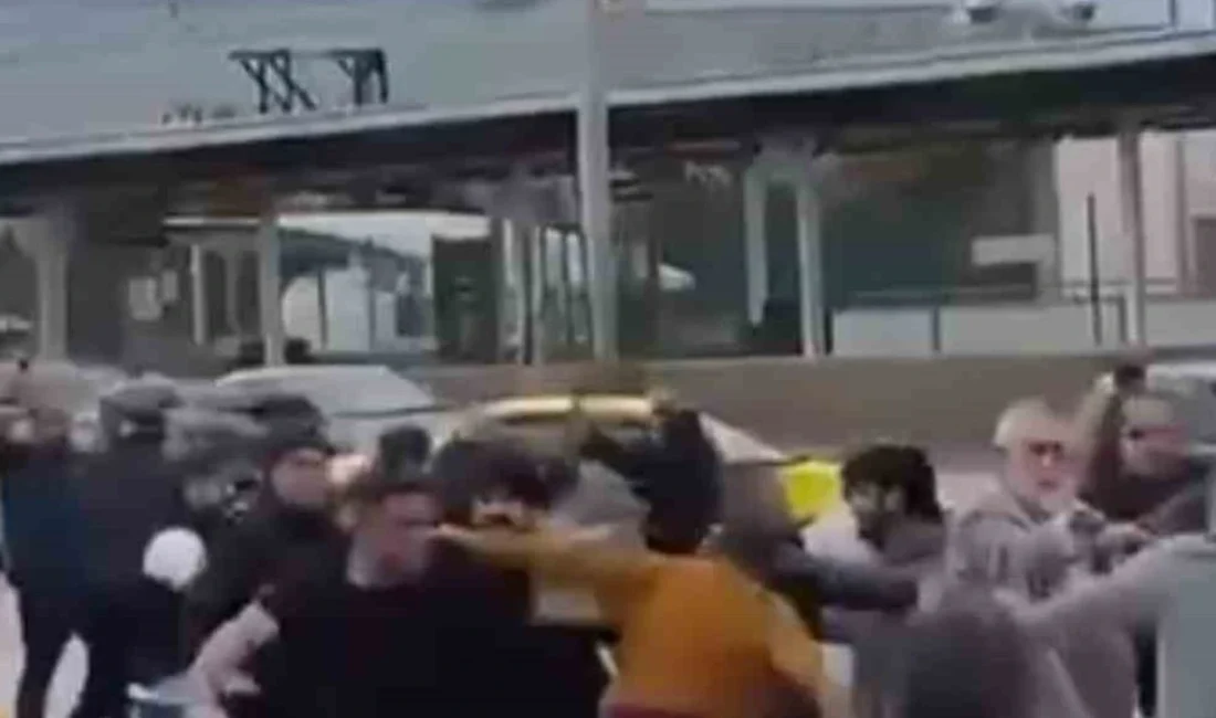 Olay, bir Bursa’nın Osmangazi ilçesi Emek Mahallesi’nde meydana geldi. Aralarında