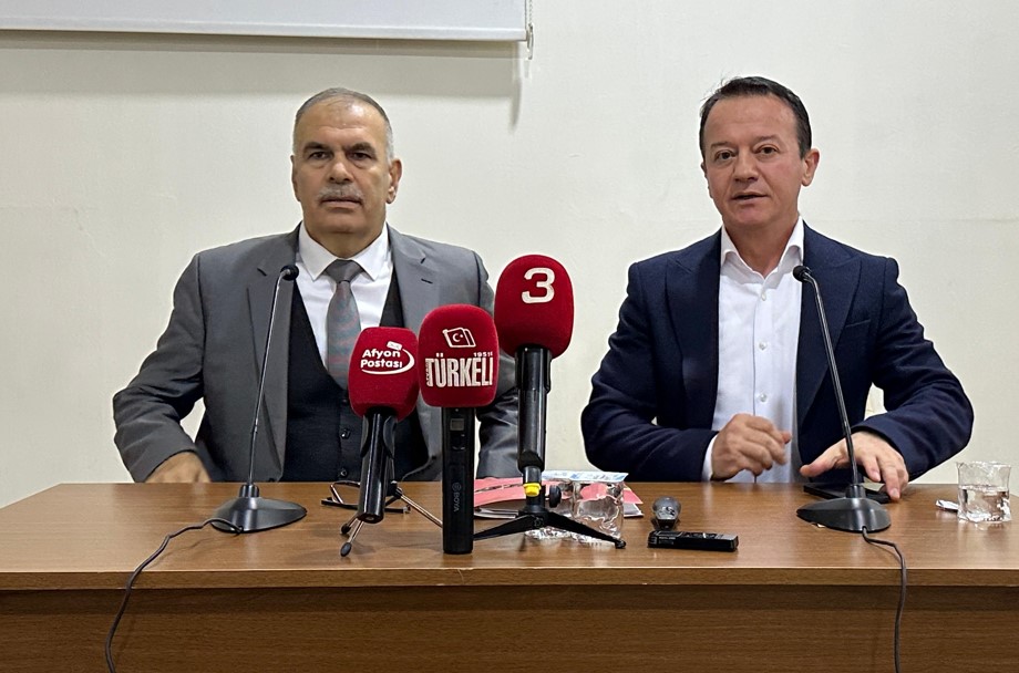 AKÜ Bilim İletişimi Koordinatörlüğü tarafından düzenlenen etkinliğin konuşmacısı Prof. Dr.