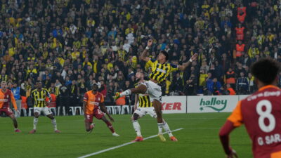 Süper Lig’in 14’üncü haftasında Fenerbahçe’nin Galatasaray’ı konuk etti. Chobani Stadyumu
