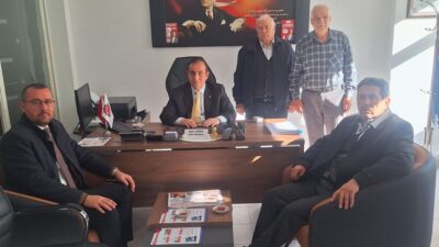 Görüşmede; artan hayat pahalılığı karşısında emekli maaşlarının yetersiz kaldığı, emeklilerin
