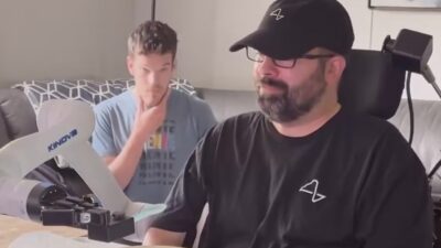 Neuralink’in beyin çipi hâlâ klinik denemeler aşamasında bulunuyor ve sistem,