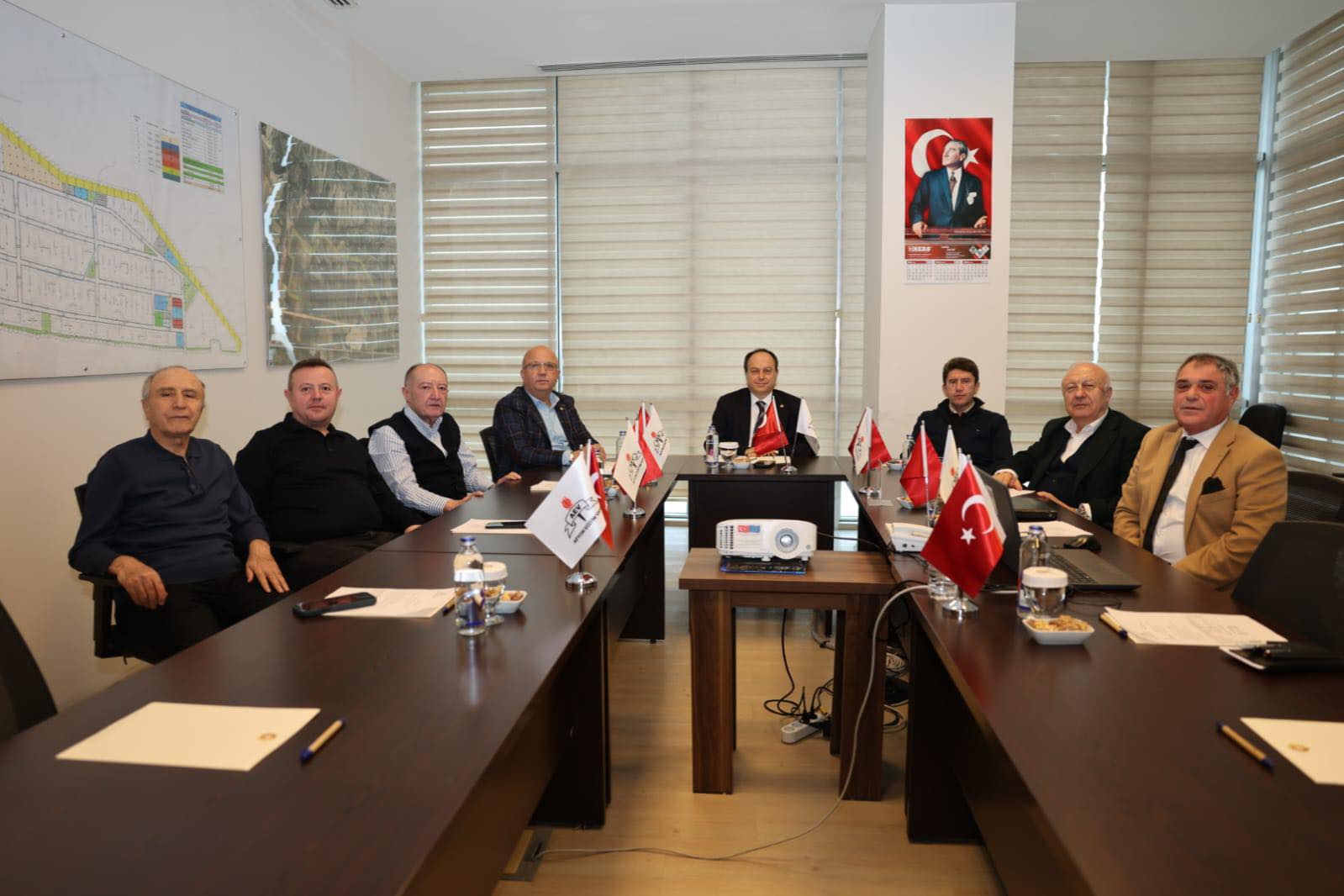 &nbsp; Afyon Eğitim Vakfı Yönetim Kurulu toplantısı gerçekleştirildi. Toplantıya ATSO