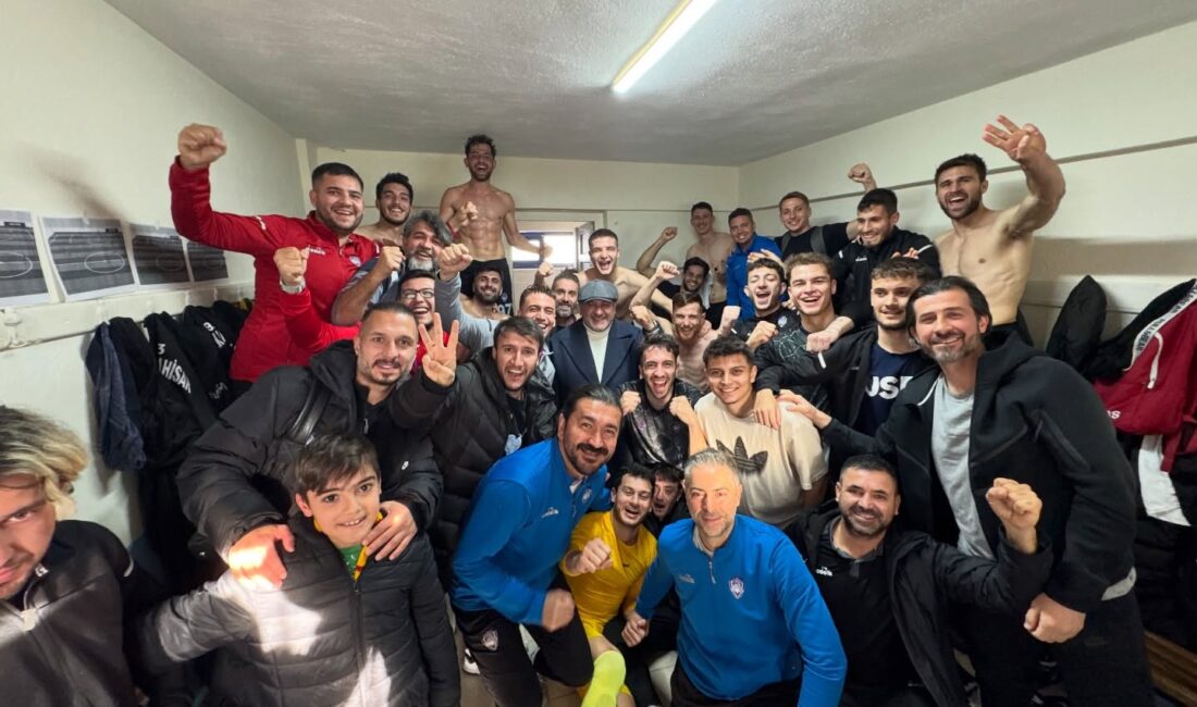 Karşılaşmada oyunun kontrolünü büyük ölçüde elinde tutan 1923 Afyonkarahisarspor, 30.