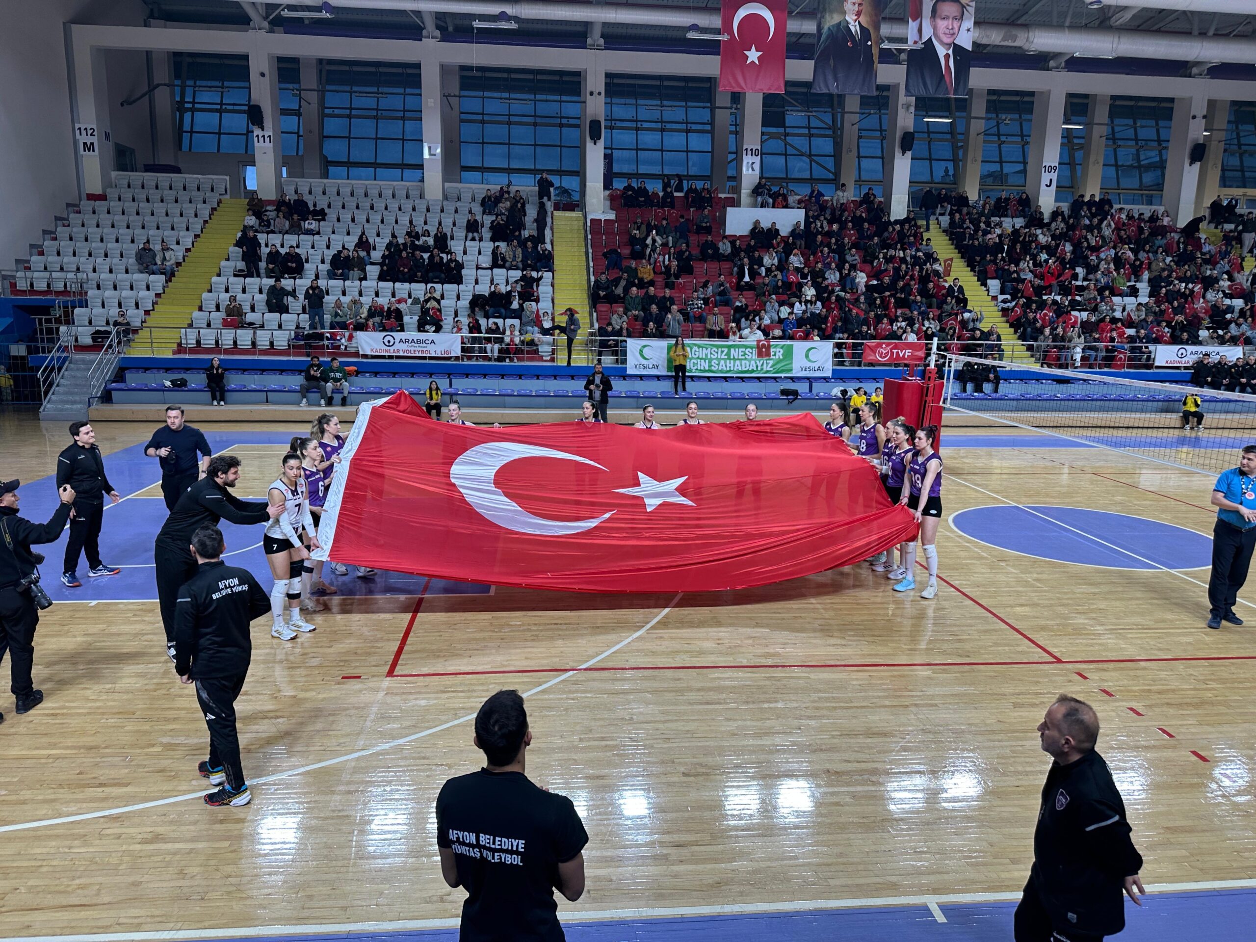 TVF Arabica Coffee House Kadınlar Voleybol 1. Ligi’nde Afyonkarahisar’ı temsil
