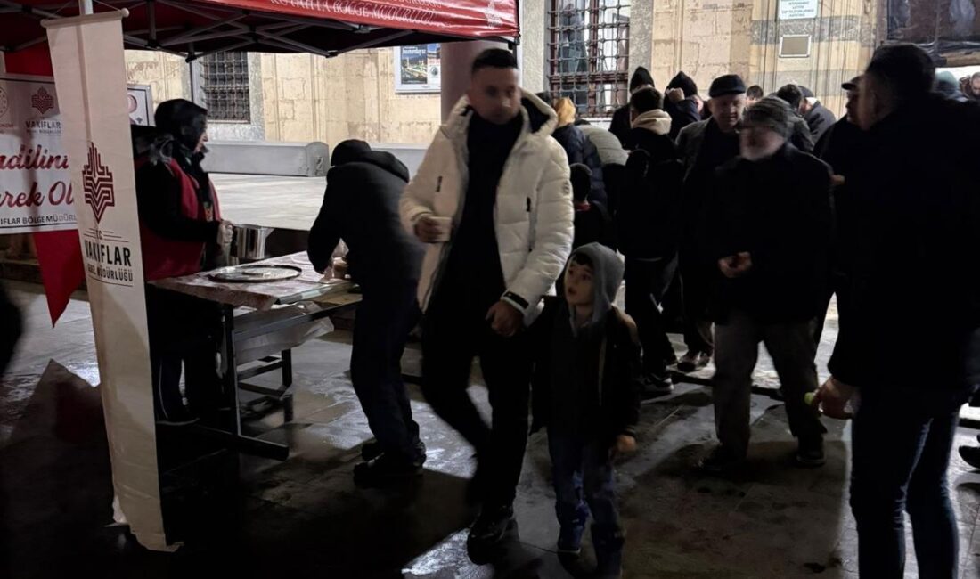 Kütahya, Eskişehir, Afyonkarahisar ve Uşak’ta bulunan vakıf camilerinde gerçekleştirilen programlara