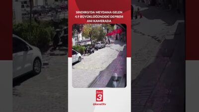 Bugün Balıkesir Sındırgı’da meydana gelen 4.9 büyüklüğündeki deprem anı kameraya