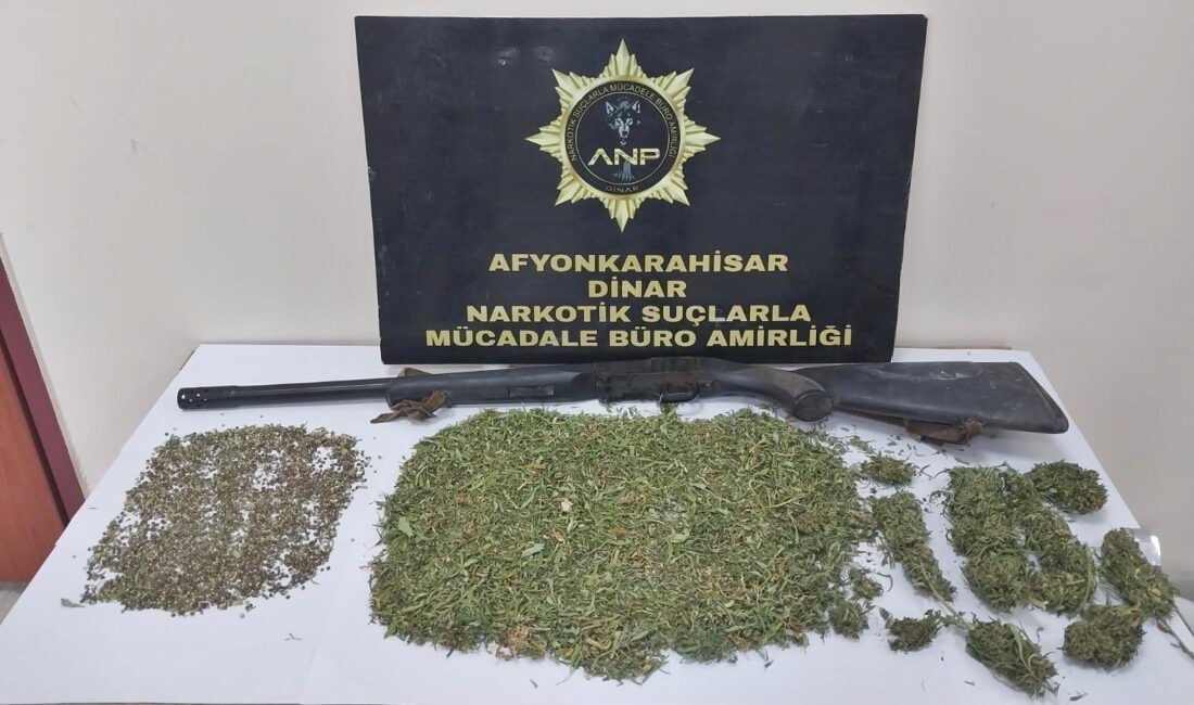 Operasyonlarda toplam 325,81 gram uyuşturucu madde ile 10 ayrı pakete