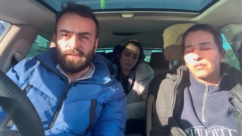 Geçtiğimiz günlerde eşinin başından silahla vurulmuş halde hastaneye götürdüğü ve