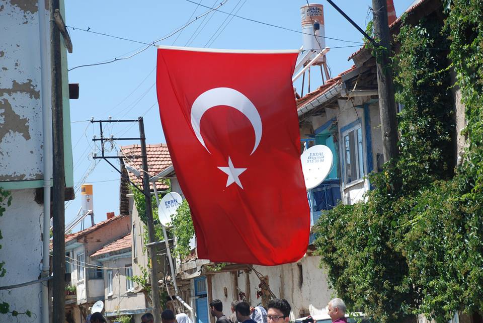 Afyonkarahisar ilinin Sandıklı ilçesine bağlı olan Ürküt köyü, bölgenin tarihi