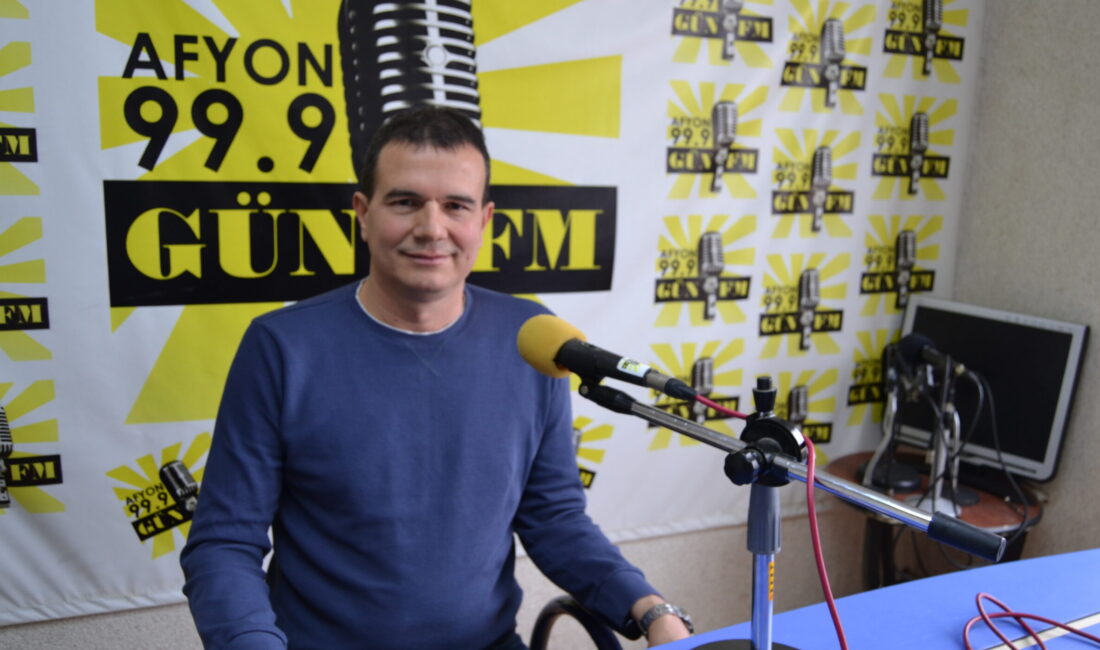 Afyon Kocatepe Üniversitesi (AKÜ) ve Gün FM işbirliğinde süren Kampüs