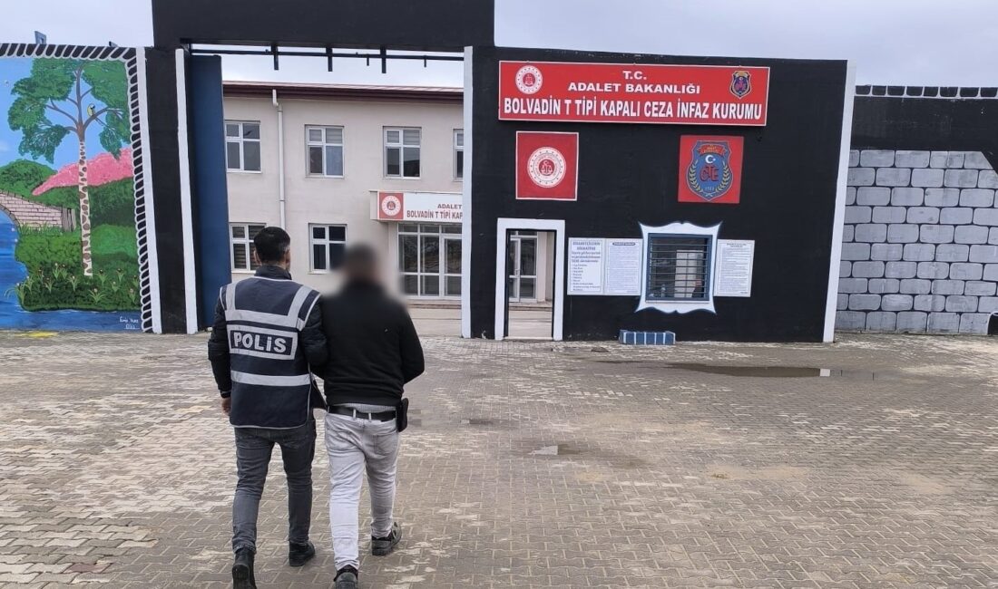 Afyonkarahisar polisi, aranan şahısların yakalanmasına yönelik yürüttüğü titiz çalışmalar kapsamında