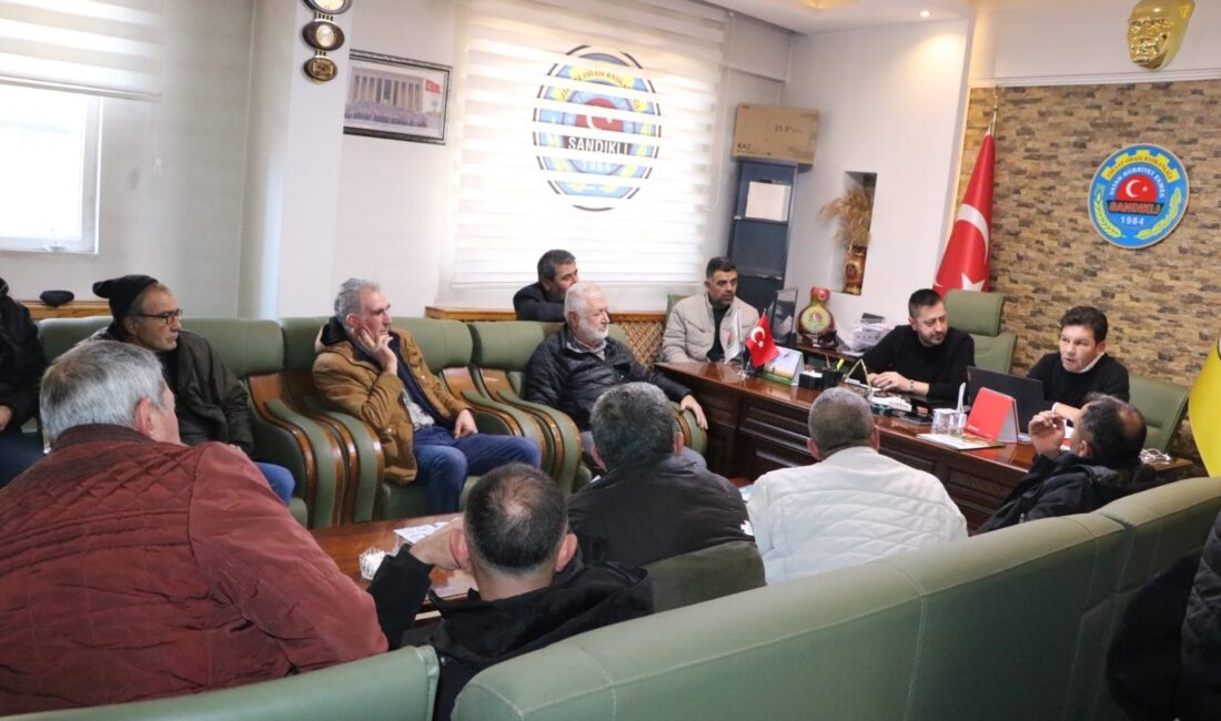Sandıklı Ziraat Odası’nda gerçekleştirilen şeker pancarı ekim süreci toplantısı, Ziraat